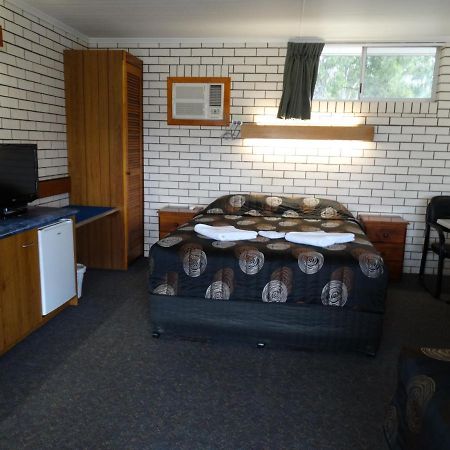 Gayndah A Motel エクステリア 写真