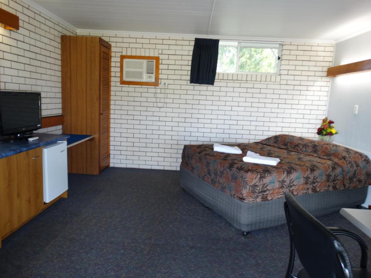 Gayndah A Motel エクステリア 写真