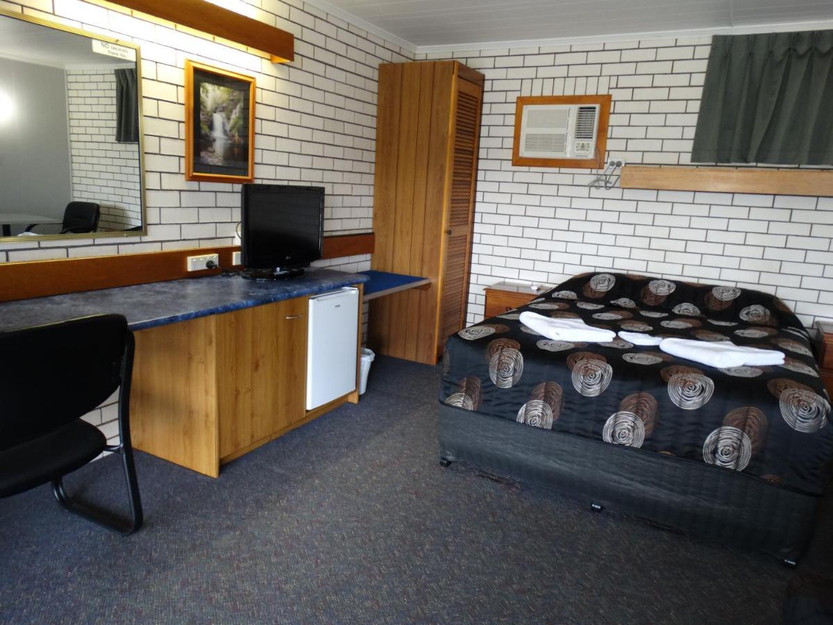 Gayndah A Motel エクステリア 写真