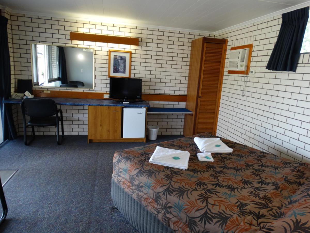 Gayndah A Motel エクステリア 写真