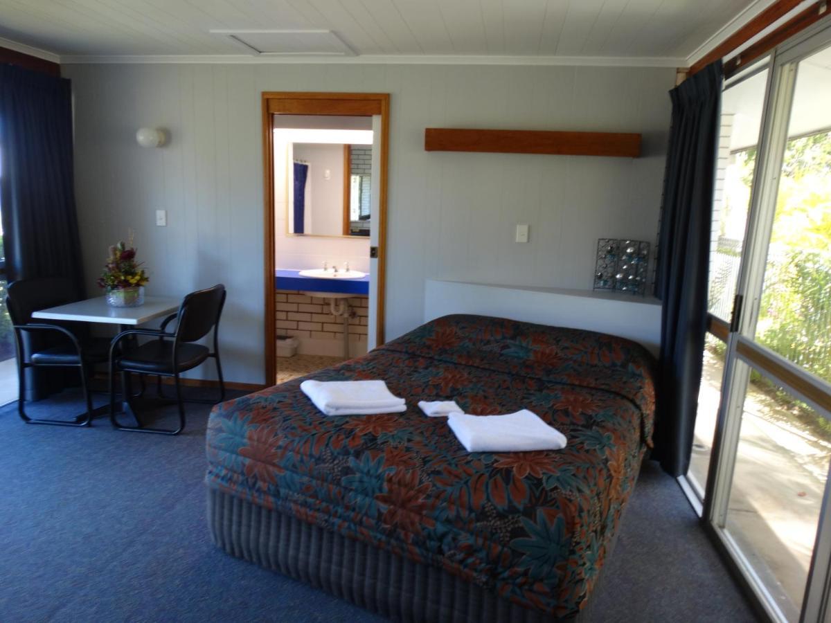Gayndah A Motel エクステリア 写真